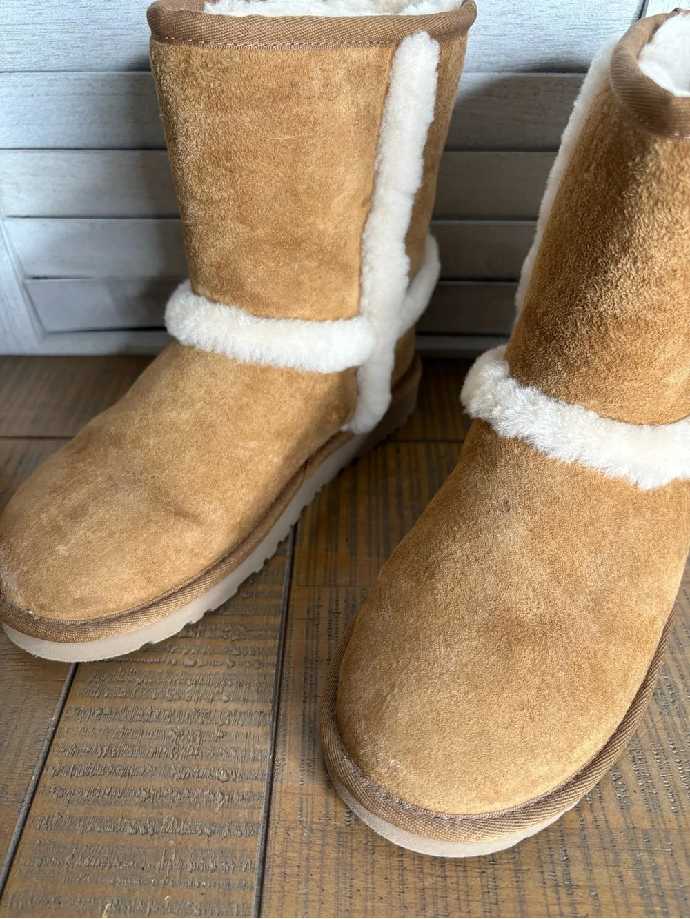 UGG Kids Hadley Boots Chestnut Suede Shearling Mid Calf Size 3 Kids
